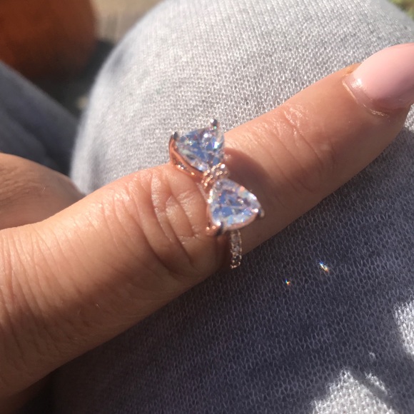 NWT 5 Star ⭐️ Rated Rose Gold Bow Ring - Picture 7 of 8
